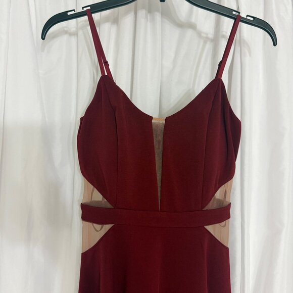 Mystic Burgundy Fit & Flare Dress Sheer Cutouts Adjustable Straps Small - Picture 3 of 8